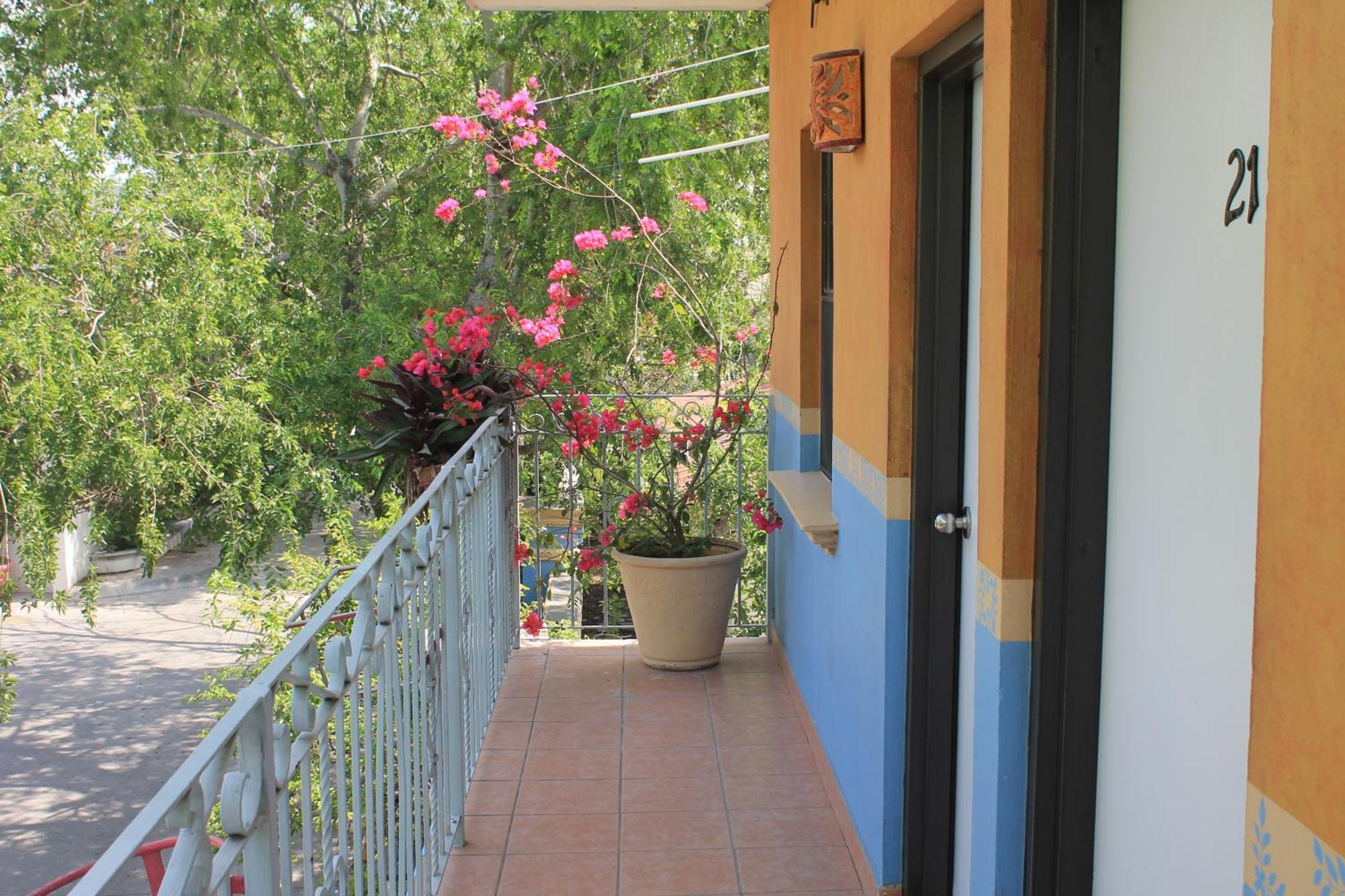 Hotel Hacienda Del Viejo Matamoros  Eksteriør billede